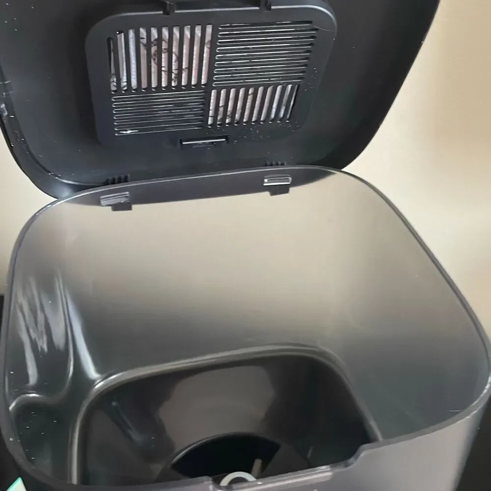 Oneisall automated cat feeder,WiFi 2.4GHz app control,small pet dry food feeder
